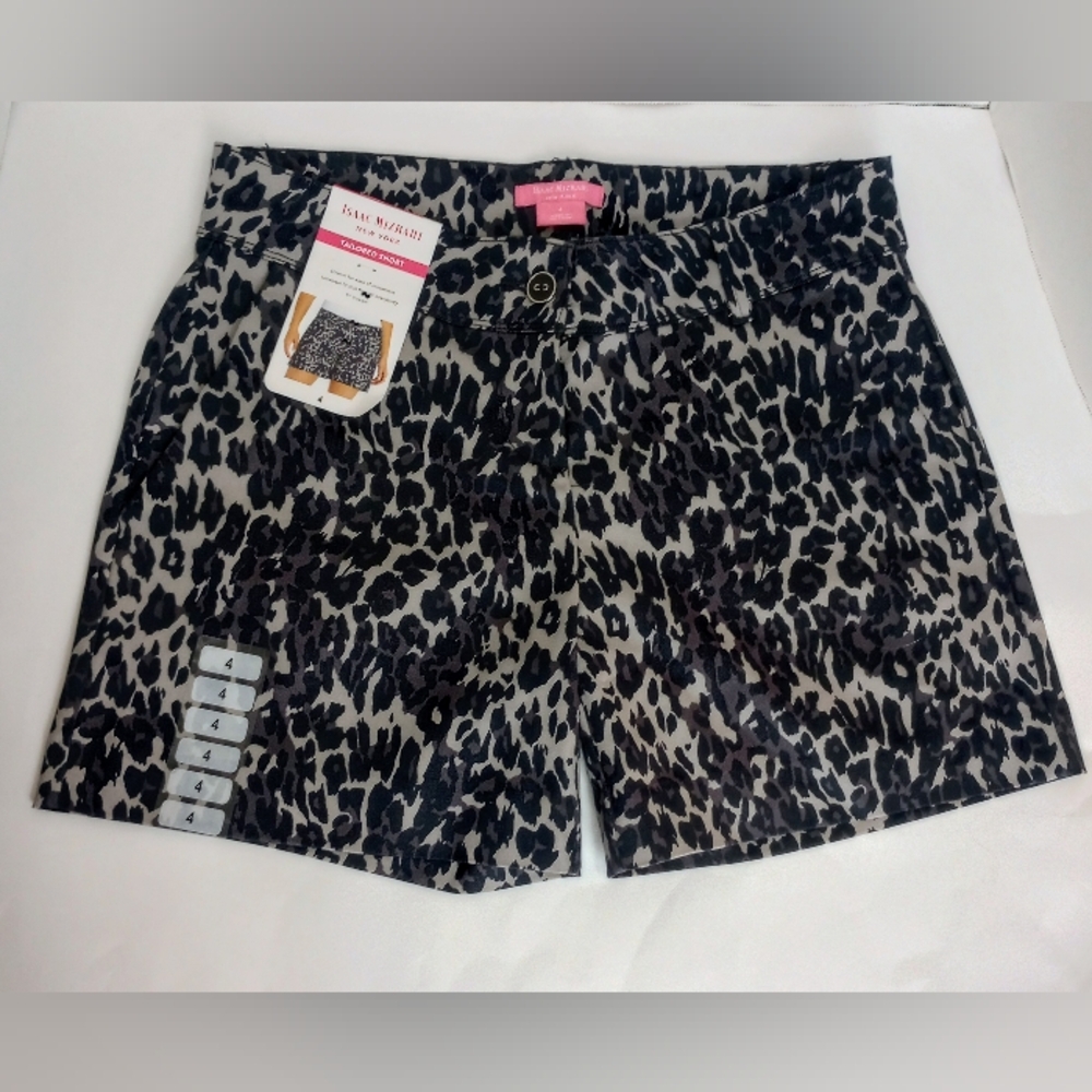 NWT Leopard print Isaac Mizrahi New York women's tailored shorts, size 4